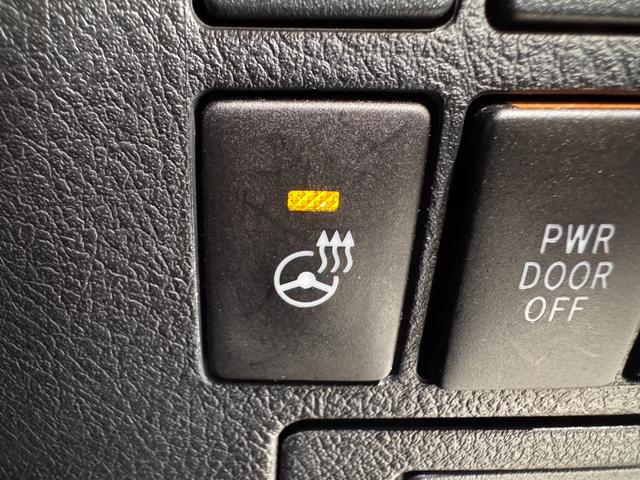 ヴェルファイア ２．５Ｚ　Ｇエディション　魔裟斗モデル　サンルーフ　後席モニター　デジタルインナーミラー　シートヒーター＆ベンチレーション　両側Ｐスラドア　Ｂカメラ　ＥＴＣ　クリアランスソナー　パワーシート　オットマン　社外１７インチＡＷ（29枚目）