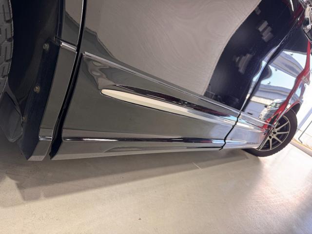 ヴェルファイア ２．５Ｚ　Ｇエディション　魔裟斗モデル　サンルーフ　後席モニター　デジタルインナーミラー　シートヒーター＆ベンチレーション　両側Ｐスラドア　Ｂカメラ　ＥＴＣ　クリアランスソナー　パワーシート　オットマン　社外１７インチＡＷ（46枚目）