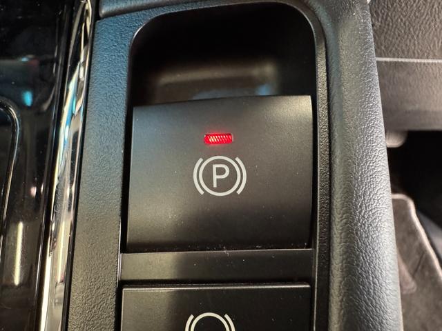 ヴェルファイア ２．５Ｚ　Ｇエディション　魔裟斗モデル　サンルーフ　後席モニター　デジタルインナーミラー　シートヒーター＆ベンチレーション　両側Ｐスラドア　Ｂカメラ　ＥＴＣ　クリアランスソナー　パワーシート　オットマン　社外１７インチＡＷ（68枚目）