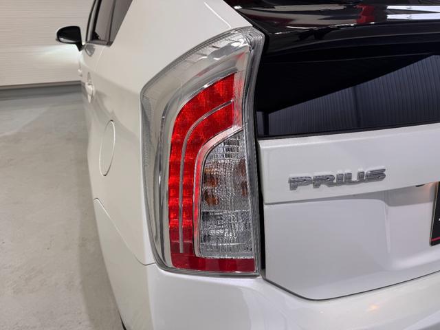 プリウス G 純正ナビ クルーズコントロール バックカメラ ETC パワーシート 純正15インチAW HIDヘッドライト 衝突軽減ブレーキ Bluetooth フルセグTV ステリモ フォグランプ プッシュスタート(53枚目)