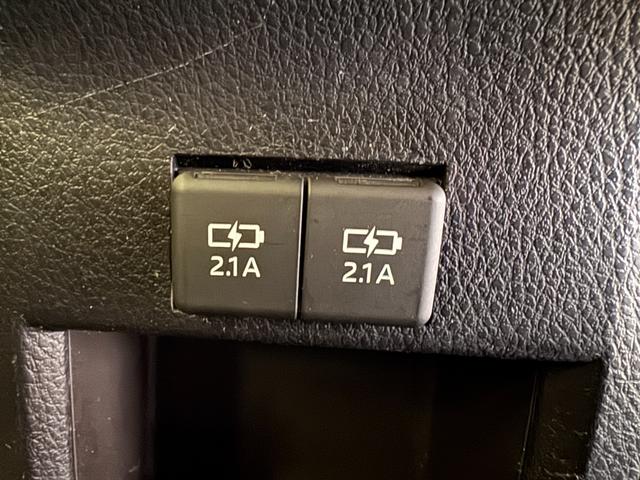 ヴォクシー ハイブリッドZS 煌III ALPINE11インチナビ フリップダウンモニター 両側パワースライドドア 両席シートヒーター ETC バックカメラ クリアランスソナー レーンアシスト クルコン エンジンスターター ハーフレザー(24枚目)