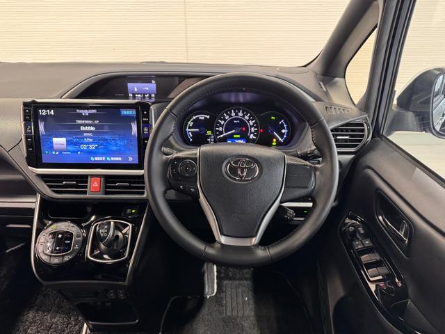 ヴォクシー ハイブリッドZS 煌III ALPINE11インチナビ フリップダウンモニター 両側パワースライドドア 両席シートヒーター ETC バックカメラ クリアランスソナー レーンアシスト クルコン エンジンスターター ハーフレザー(32枚目)