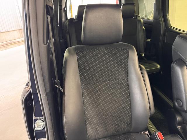 ヴォクシー ハイブリッドZS 煌III ALPINE11インチナビ フリップダウンモニター 両側パワースライドドア 両席シートヒーター ETC バックカメラ クリアランスソナー レーンアシスト クルコン エンジンスターター ハーフレザー(33枚目)