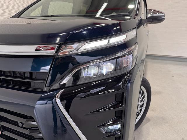 ヴォクシー ハイブリッドZS 煌III ALPINE11インチナビ フリップダウンモニター 両側パワースライドドア 両席シートヒーター ETC バックカメラ クリアランスソナー レーンアシスト クルコン エンジンスターター ハーフレザー(43枚目)