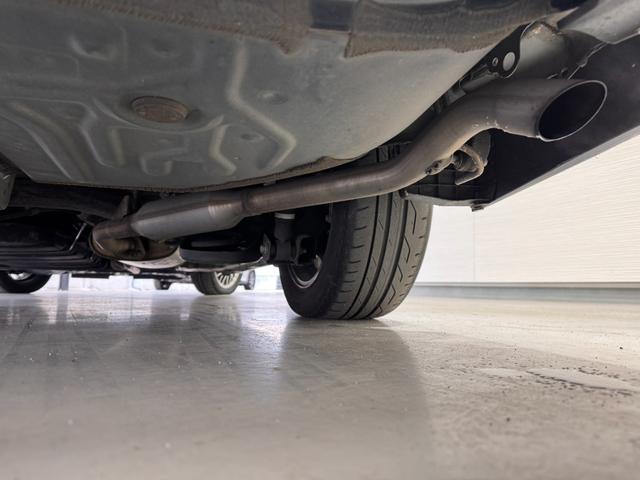 ヴォクシー ハイブリッドZS 煌III ALPINE11インチナビ フリップダウンモニター 両側パワースライドドア 両席シートヒーター ETC バックカメラ クリアランスソナー レーンアシスト クルコン エンジンスターター ハーフレザー(50枚目)