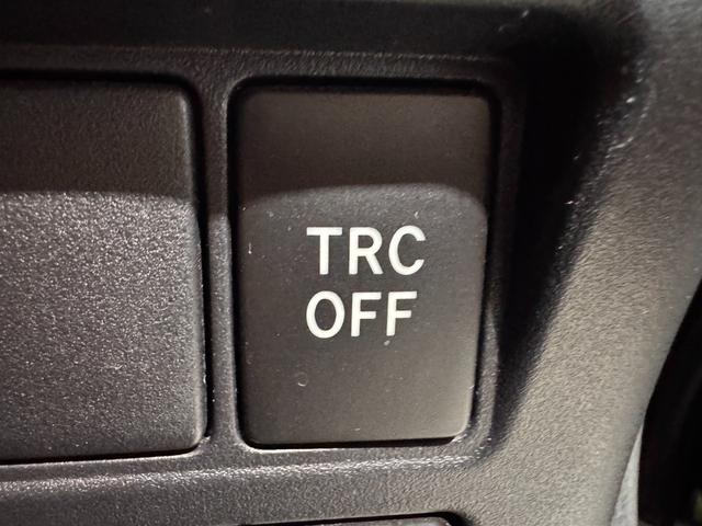 ヴォクシー ハイブリッドZS 煌III ALPINE11インチナビ フリップダウンモニター 両側パワースライドドア 両席シートヒーター ETC バックカメラ クリアランスソナー レーンアシスト クルコン エンジンスターター ハーフレザー(65枚目)