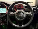 ステアリングも使用感が少なく、きれいな状態となっております♪