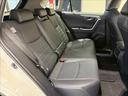 後部座席も気になるようなキズ・汚れやへたり等、大きなダメージはなく、良好な状態です。