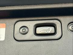 �ڥѥ�Хå��ɥ��ۥ��ޡ��ȥ����䱿ž�ʤΥܥ���򲡤������ǥꥢ�����Ȥ���ư�ǳ��Ĥ��ޤ�����ʪ����äƤ�����䡢�⤤���֤ˤ���Хå��ɥ����Ĥ��ݤ������ʵ�ǽ�Ǥ��� 5