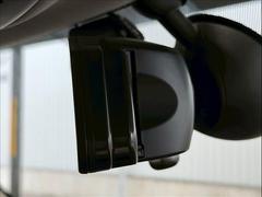 �ͣɣΣɽ����Υߥ顼���η��ţԣä���������Ƥ���ޤ����ţԣã������б��ǹ�®ƻϩ�ȼ�ư�֤��ꥢ�륿����Ǿ���Ϣ�Ȥ������ڱ���롼�Ȥ������ž�򥵥ݡ��ȡ������ǲ�Ŭ�ʥɥ饤�֤��������ޤ��� 6