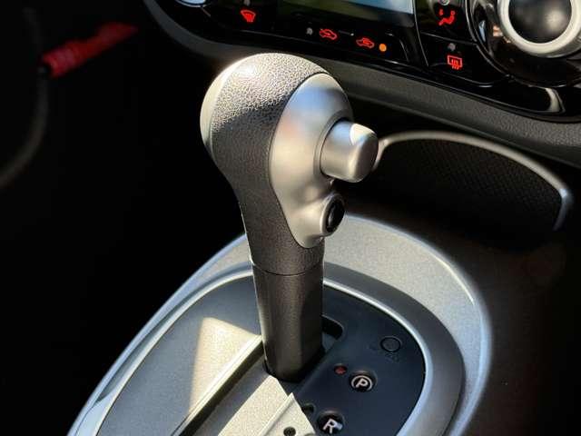 ジューク 1.5 15RX Vセレクション メモリーナビ 全周囲カメラ キセノンヘッ AUTOエアコン ワンオ-ナ-車 セキュリティーアラーム パワーウィンドウ スマートエントリー ドラレコ Aストップ アルミホイール バックモニター ETC車載器 メモリーナビ 取説記録簿 ナビ&TV(16枚目)