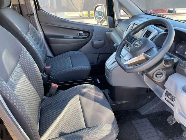 NV200バネットワゴン 1.6 16X-2R 日産純正メモリーナビ バックカメラ 記録簿 助手席エアバック インテリキー 1オーナー パワーステアリング ETC パワーウィンドウ 運転席エアバッグ ABS エアコン バックビューモニター ドラレコ ナビ&TV レーンアシスト(16枚目)