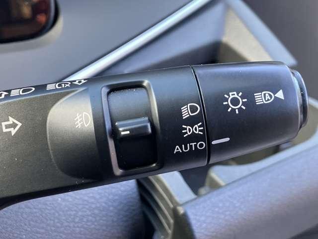 ノート １．２　Ｘ　日産コネクトナビ　全周囲カメラ　スマート　リアカメラ　衝突被害軽減ブレ－キ　全方位カメラ　ＥＴＣ付　ＬＥＤヘッドライト　レーンアシスト　インテリジェントキー　ワンオーナー　ドラレコ　アイドリングストップ　ワンセグＴＶ　ＴＶナビ　サイドカメラ（14枚目）