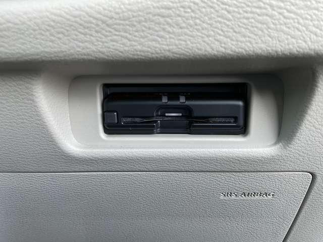 ＥＴＣ装備！高速等、有料道路の料金所はもちろん話題のスマートＩＣもスムーズに通過できます♪カードがあればご納車日当日からお使い頂けますよ♪