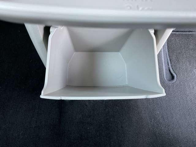 使いやすい場所に豊富な収納スペース。収納が多いと便利ですよね♪