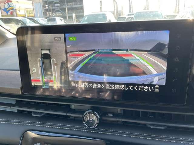 アラウンドビューモニター装備！空から見ているような映像によって不慣れな場所での車庫入れや縦列駐車等はもちろん狭い道でのすれ違いも安心していただけます♪