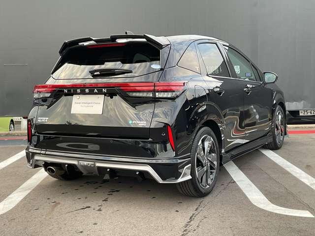 オーラ １．２　Ｇ　ＦＯＵＲ　４ＷＤ　大画面メモリーナビ　全周囲カメラ　４ＷＤ　ワンオーナー車　エマブレ　全周囲　ＬＤＷ　記録簿　盗難防止システム　オートエアコン　スマートキー　バックカメラ　ＬＥＤライト　アルミホイール　４ＷＤ　ＥＴＣ車載器　ナビＴＶ　メモリーナビ　ＡＢＳ（2枚目）