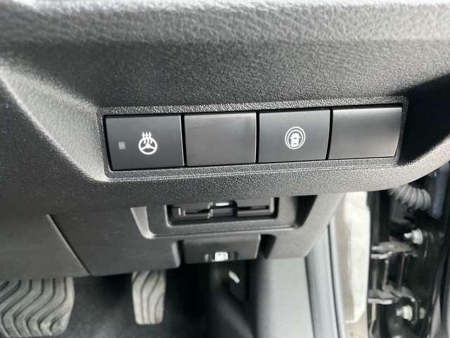 オーラ １．２　Ｇ　ＦＯＵＲ　４ＷＤ　大画面メモリーナビ　全周囲カメラ　４ＷＤ　ワンオーナー車　エマブレ　全周囲　ＬＤＷ　記録簿　盗難防止システム　オートエアコン　スマートキー　バックカメラ　ＬＥＤライト　アルミホイール　４ＷＤ　ＥＴＣ車載器　ナビＴＶ　メモリーナビ　ＡＢＳ（8枚目）