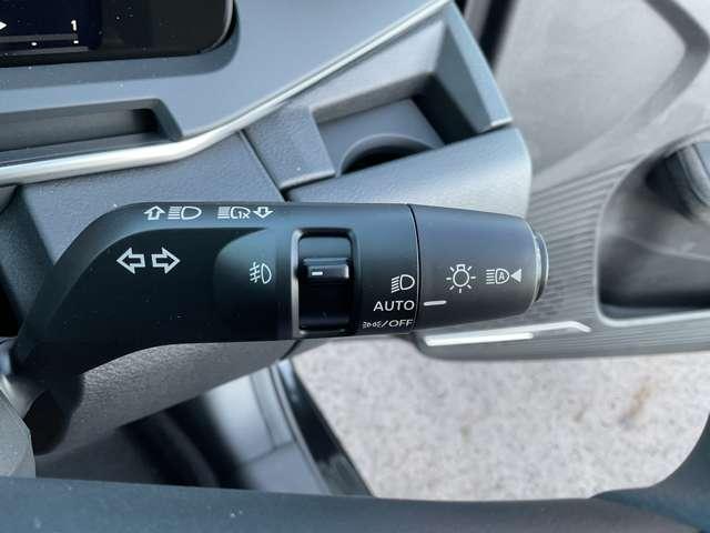 オーラ １．２　Ｇ　雹害車　日産コネクトナビ　全周囲カメラ　自動（被害軽減）ブレーキ　ＬＥＤ　ＬＫＡ　サイドカメラ　ＥＴＣ　カーテンエアバッグ　アルミホイール　禁煙　インテリジェントキー　パワーウィンドウ　ワンオーナー　フルオートエアコン　キーレスエントリー（16枚目）