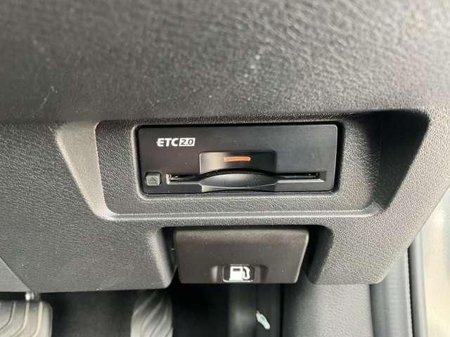 オーラ １．２　ＮＩＳＭＯ　日産コネクトナビ　全方位カメラ　カーテンエアバッグ　エマブレ　インテリキー　ＥＴＣ　ドラレコ　車線逸脱警報　ワンセグ　キーフリーシステム　ダブルエアバック　定期点検記録簿　アルミホイール　運転席エアバッグ　メモリーナビ　ナビＴＶ（9枚目）