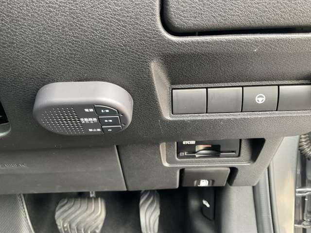 オーラ １．２　ＮＩＳＭＯ　日産コネクトナビ　全方位カメラ　カーテンエアバッグ　エマブレ　インテリキー　ＥＴＣ　ドラレコ　車線逸脱警報　ワンセグ　キーフリーシステム　ダブルエアバック　定期点検記録簿　アルミホイール　運転席エアバッグ　メモリーナビ　ナビＴＶ（14枚目）