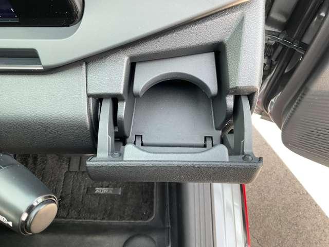 オーラ １．２　ＮＩＳＭＯ　日産コネクトナビ　全方位カメラ　カーテンエアバッグ　エマブレ　インテリキー　ＥＴＣ　ドラレコ　車線逸脱警報　ワンセグ　キーフリーシステム　ダブルエアバック　定期点検記録簿　アルミホイール　運転席エアバッグ　メモリーナビ　ナビＴＶ（17枚目）