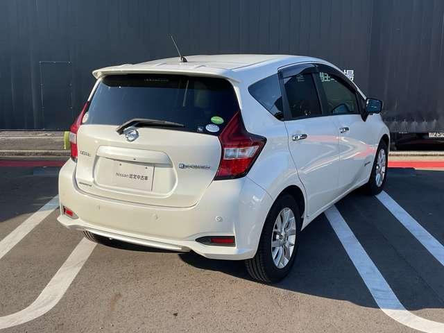 ノート １．２　ｅ－ＰＯＷＥＲ　メダリスト　日産純正メモリーナビ　全方位カメラ　被害軽減ブレーキ　ＴＶナビ　ドライブレコーダ　バックモニター　インテリキー　ＬＥＤランプ　車線逸脱警報システム　ワンオーナー　キーフリー　アルミホイール　ＥＴＣ　オートエアコン　記録簿　メモリーナビ（2枚目）