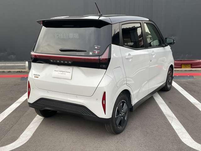 サクラ Ｘ　大画面メモリーナビ　全方位カメラ　ＥＴＣ２．０　アラウンドヴューモニター　運転席エアバック　ＡＡＣ　ＬＥＤヘッドランプ　スマートキー　レーンアシスト　ＥＴＣ　禁煙車　ドラレコ　キーレスエントリー　ワンオーナー　バックモニター　パワーステアリング（2枚目）