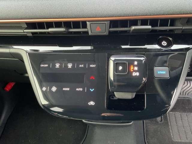 サクラ Ｘ　大画面メモリーナビ　全方位カメラ　ＥＴＣ２．０　アラウンドヴューモニター　運転席エアバック　ＡＡＣ　ＬＥＤヘッドランプ　スマートキー　レーンアシスト　ＥＴＣ　禁煙車　ドラレコ　キーレスエントリー　ワンオーナー　バックモニター　パワーステアリング（7枚目）