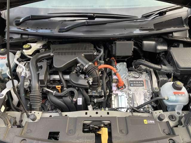 オーラ 1.2 G 雹害車 全方位カメラ 自動(被害軽減)ブレーキ LED LKA サイドカメラ アルミホイール 禁煙 インテリジェントキー パワーウィンドウ ワンオーナー フルオートエアコン キーレスエントリー バックモニター エアバッグ(13枚目)