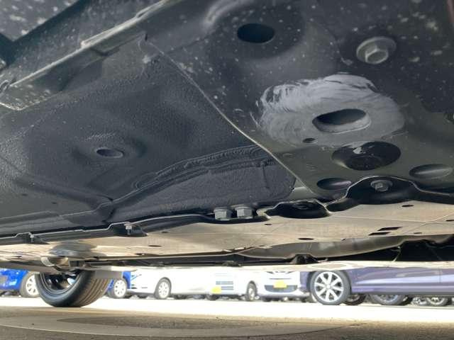 オーラ 1.2 G 雹害車 全方位カメラ 自動(被害軽減)ブレーキ LED LKA サイドカメラ アルミホイール 禁煙 インテリジェントキー パワーウィンドウ ワンオーナー フルオートエアコン キーレスエントリー バックモニター エアバッグ(14枚目)