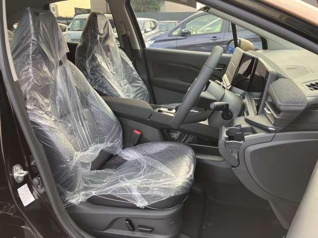 オーラ 1.2 G 雹害車 全方位カメラ 自動(被害軽減)ブレーキ LED LKA サイドカメラ アルミホイール 禁煙 インテリジェントキー パワーウィンドウ ワンオーナー フルオートエアコン キーレスエントリー バックモニター エアバッグ(16枚目)