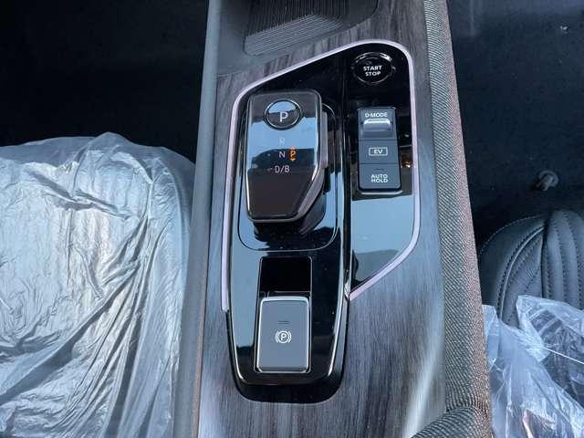 オーラ １．２　Ｇ　レザーエディション　雹害車　日産コネクトナビ　プロパイロット　ワンオーナ　追突防止　レーダークルーズ　本革　車線逸脱警報装置　禁煙車　ＬＥＤ　バックモニター　ＥＴＣ　インテリジェントキー　メモリーナビゲーション　ＡＷ　キーレスエントリー　オートエアコン　ＡＢＳ（17枚目）