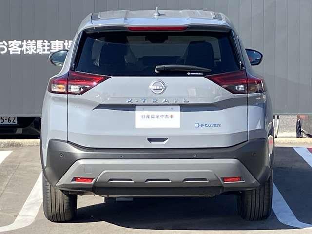 エクストレイル 1.5 X 雹害車 日産コネクトナビ プロパイロット アラウンドビューモニター 踏み間違い防止装置 1オーナー LED スマートキー レーダークルーズ アルミホイール ETC エアコン パワーステアリング バックカメラ 禁煙車(18枚目)