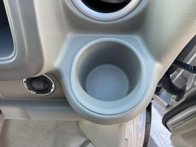 クリッパーリオ 660 E ハイルーフ 雹害車 左側オートスライド 禁煙車 LEDヘッドライト アイドリングストップ インテリジェントキー オートエアコン レーンキープアシスト 踏み間違い衝突防止(11枚目)