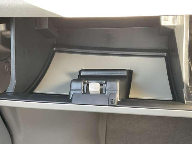 クリッパーリオ 660 E ハイルーフ 雹害車 左側オートスライド 禁煙車 LEDヘッドライト アイドリングストップ インテリジェントキー オートエアコン レーンキープアシスト 踏み間違い衝突防止(15枚目)