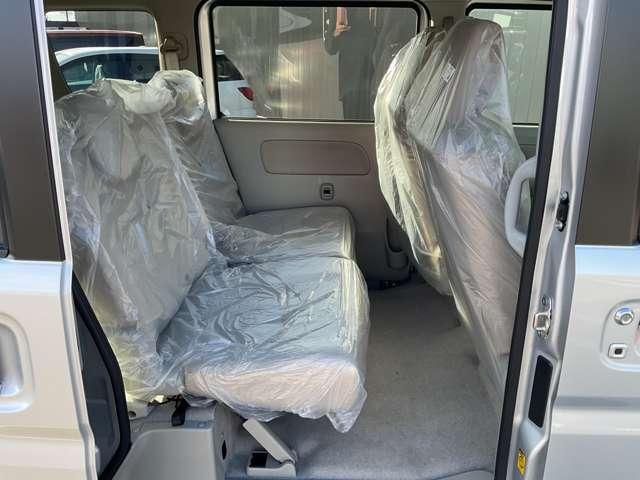 クリッパーリオ 660 E ハイルーフ 雹害車 左側オートスライド 禁煙車 LEDヘッドライト アイドリングストップ インテリジェントキー オートエアコン レーンキープアシスト 踏み間違い衝突防止(21枚目)