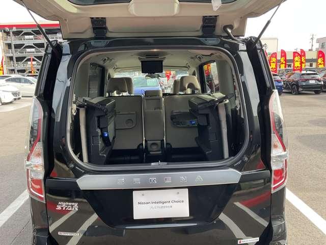 �m�f���A���o�b�N�h�A�n�Z���i�̓����̂ЂƂ����̃o�b�N�h�A���㔼�������J�\�Ȃ̂ŁA��낪�����ۂɖ𗧂��܂��ˁ�