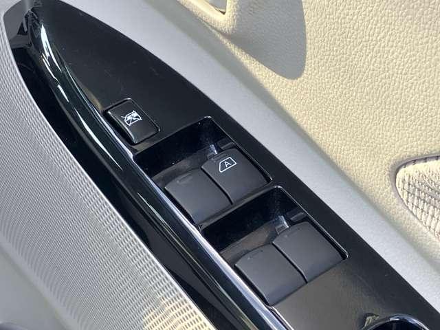 �[�Ԏ��Ƀ����e�i���X�m�[�g�����n�����܂��B���N���}�̓_��������ۏؓ��e��������ƋL�^����Ă��邩����S�ł��B�����e�i���X�͈��S�ƐM���̓��Y�T�[�r�X�H��ŁB