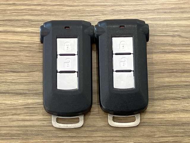 �C���e���W�F���g�L�[�͎{���^�������G���W���X�^�[�g��S�ă����^�b�`�ŏo����̂ő�ϕ֗��ł��I