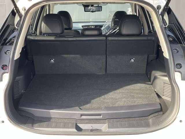 エクストレイル ２．０　２０Ｘｉ　ハイブリッド　大画面メモリーナビ　全方位カメラ　地デジ　オートマチックハイビーム　ＬＥＤヘッドライト　スマートキー　１オーナー　ＥＴＣ　ドライブレコーダー　パワーウインドウ　メモリーナビ　アルミホイール　キーレス（5枚目）