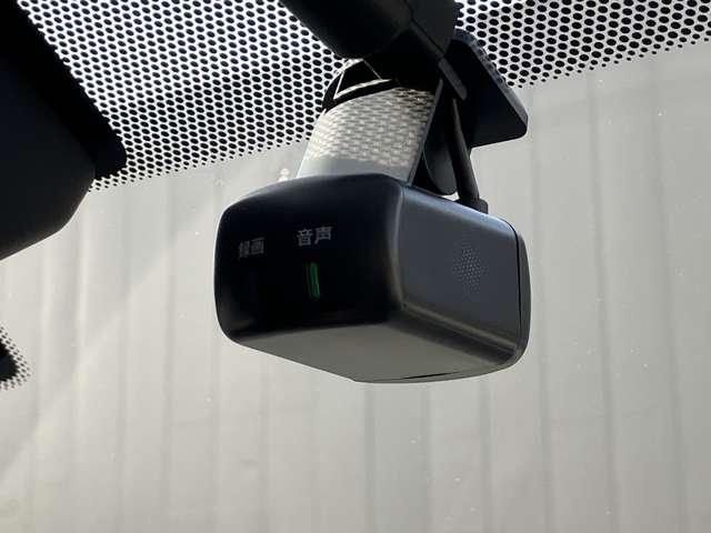 エクストレイル ２．０　２０Ｘｉ　ハイブリッド　大画面メモリーナビ　全方位カメラ　地デジ　オートマチックハイビーム　ＬＥＤヘッドライト　スマートキー　１オーナー　ＥＴＣ　ドライブレコーダー　パワーウインドウ　メモリーナビ　アルミホイール　キーレス（15枚目）