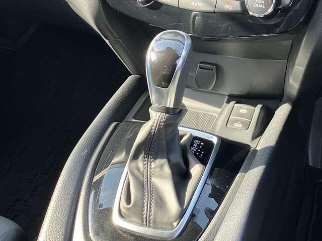 エクストレイル ２．０　２０Ｘｉ　ハイブリッド　大画面メモリーナビ　全方位カメラ　地デジ　オートマチックハイビーム　ＬＥＤヘッドライト　スマートキー　１オーナー　ＥＴＣ　ドライブレコーダー　パワーウインドウ　メモリーナビ　アルミホイール　キーレス（40枚目）