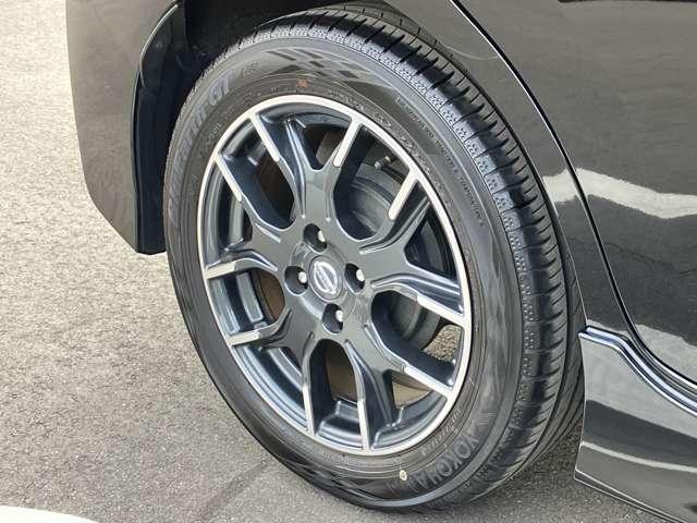 ノート １．２　ｅ－ＰＯＷＥＲ　ＮＩＳＭＯ　日産純正メモリーナビ　全方位カメラ　アラウンドビュ　エマージェンシーＢ　セキュリティー　ＡＷ　１オーナー　キーレススタート　車線逸脱警報装置　メモリーナビ付き　オートＬＥＤ　ＬＥＤヘットライト　記録簿（26枚目）