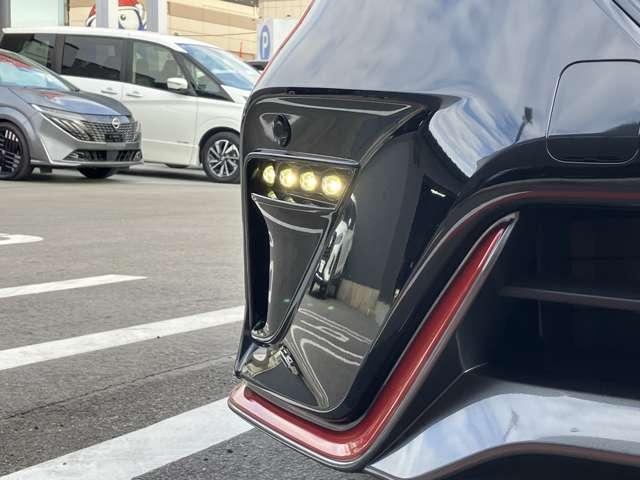 ノート １．２　ｅ－ＰＯＷＥＲ　ＮＩＳＭＯ　日産純正メモリーナビ　全方位カメラ　アラウンドビュ　エマージェンシーＢ　セキュリティー　ＡＷ　１オーナー　キーレススタート　車線逸脱警報装置　メモリーナビ付き　オートＬＥＤ　ＬＥＤヘットライト　記録簿（30枚目）