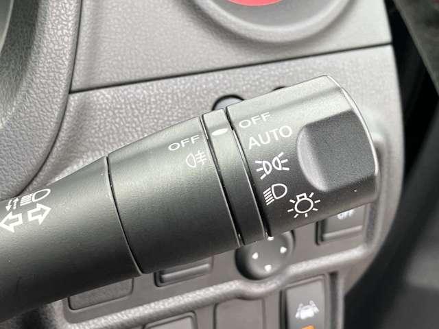 ノート １．２　ｅ－ＰＯＷＥＲ　ＮＩＳＭＯ　日産純正メモリーナビ　全方位カメラ　アラウンドビュ　エマージェンシーＢ　セキュリティー　ＡＷ　１オーナー　キーレススタート　車線逸脱警報装置　メモリーナビ付き　オートＬＥＤ　ＬＥＤヘットライト　記録簿（41枚目）