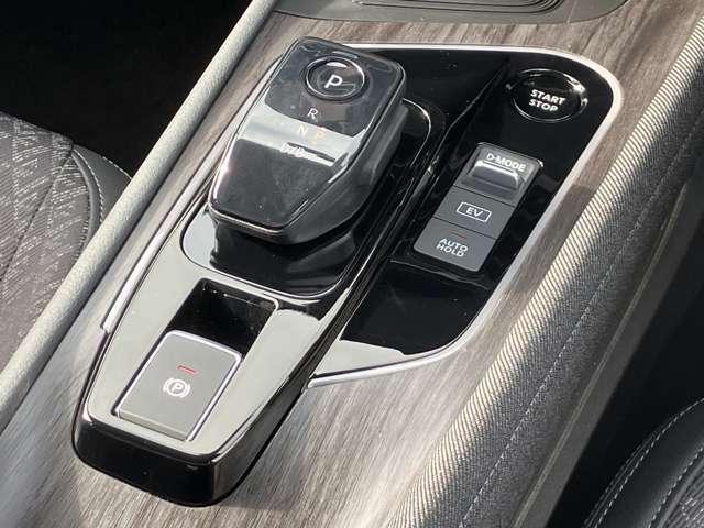 オーラ １．２　Ｇ　日産コネクトナビ　全方位カメラ　フルセグテレビ　ハイビームアシスト　ＥＴＣ車載器　アルミ　ＬＤＷ　ＬＥＤライト　バックモニター　禁煙　エアバッグ　ドライブレコーダー　記録簿　メモリーナビ　サイドカメラ（36枚目）