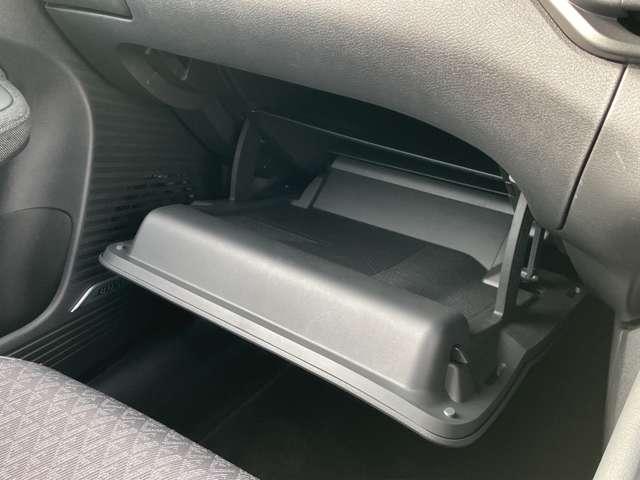 オーラ １．２　Ｇ　日産コネクトナビ　全方位カメラ　フルセグテレビ　ハイビームアシスト　ＥＴＣ車載器　アルミ　ＬＤＷ　ＬＥＤライト　バックモニター　禁煙　エアバッグ　ドライブレコーダー　記録簿　メモリーナビ　サイドカメラ（44枚目）