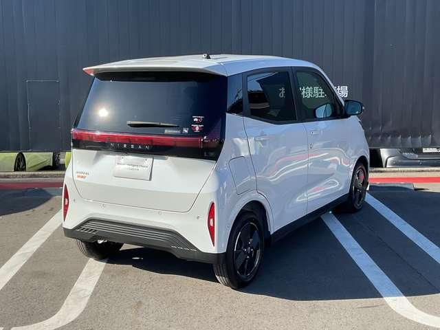 サクラ Ｘ　大画面メモリーナビ　全方位カメラ　カーテンエアバッグ　ＡＴハイビーム　取説記録簿　インテリキ　ＬＥＤランプ　フルセグ地デジ　ワンオーナー車　盗難防止装置　ＬＤＷ　ドライブレコーダー　禁煙　ＥＴＣ（18枚目）