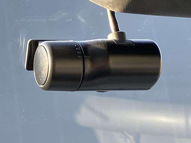 クリッパーリオ ６６０　Ｇ　ハイルーフ　４ＷＤ　日産純正メモリーナビ　バックカメラ　デュアルカメラブレーキ　キーフリー　両側自動ドア　フルセグＴＶ　ＬＥＤヘッドランプ　Ｂカメラ　アイドリングストップ　オートエアコン　ナビＴＶ　スマートキー　ＥＴＣ（13枚目）